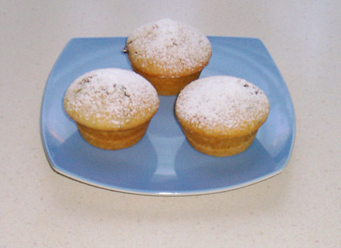 Duplo Muffins mit Puderzucker